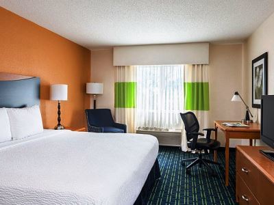 Fairfield Inn & Suites Grand Rapids Bagian luar foto