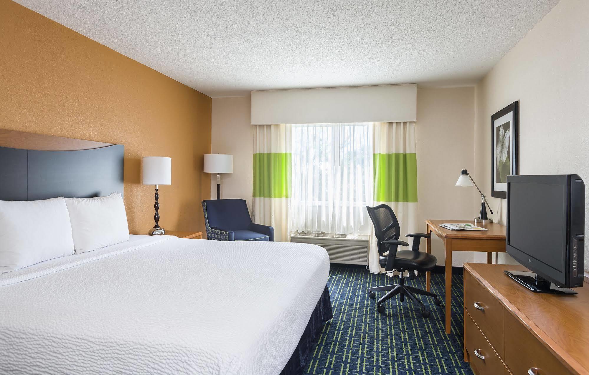 Fairfield Inn & Suites Grand Rapids Bagian luar foto