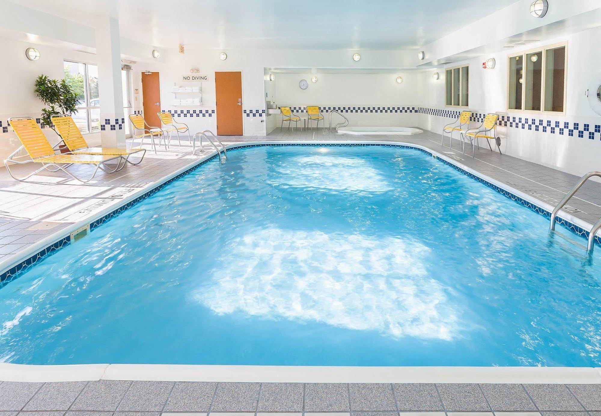 Fairfield Inn & Suites Grand Rapids Bagian luar foto